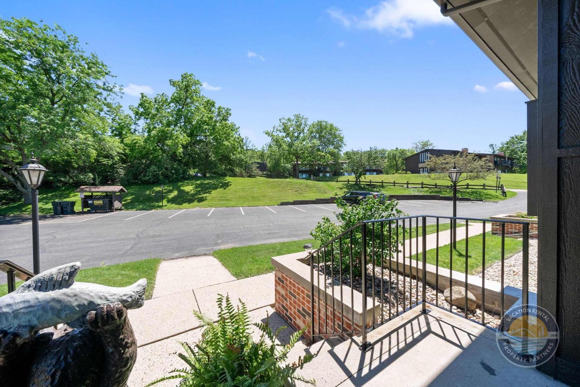 New Lake Como Condo With Lake Views Lake Geneva Εξωτερικό φωτογραφία