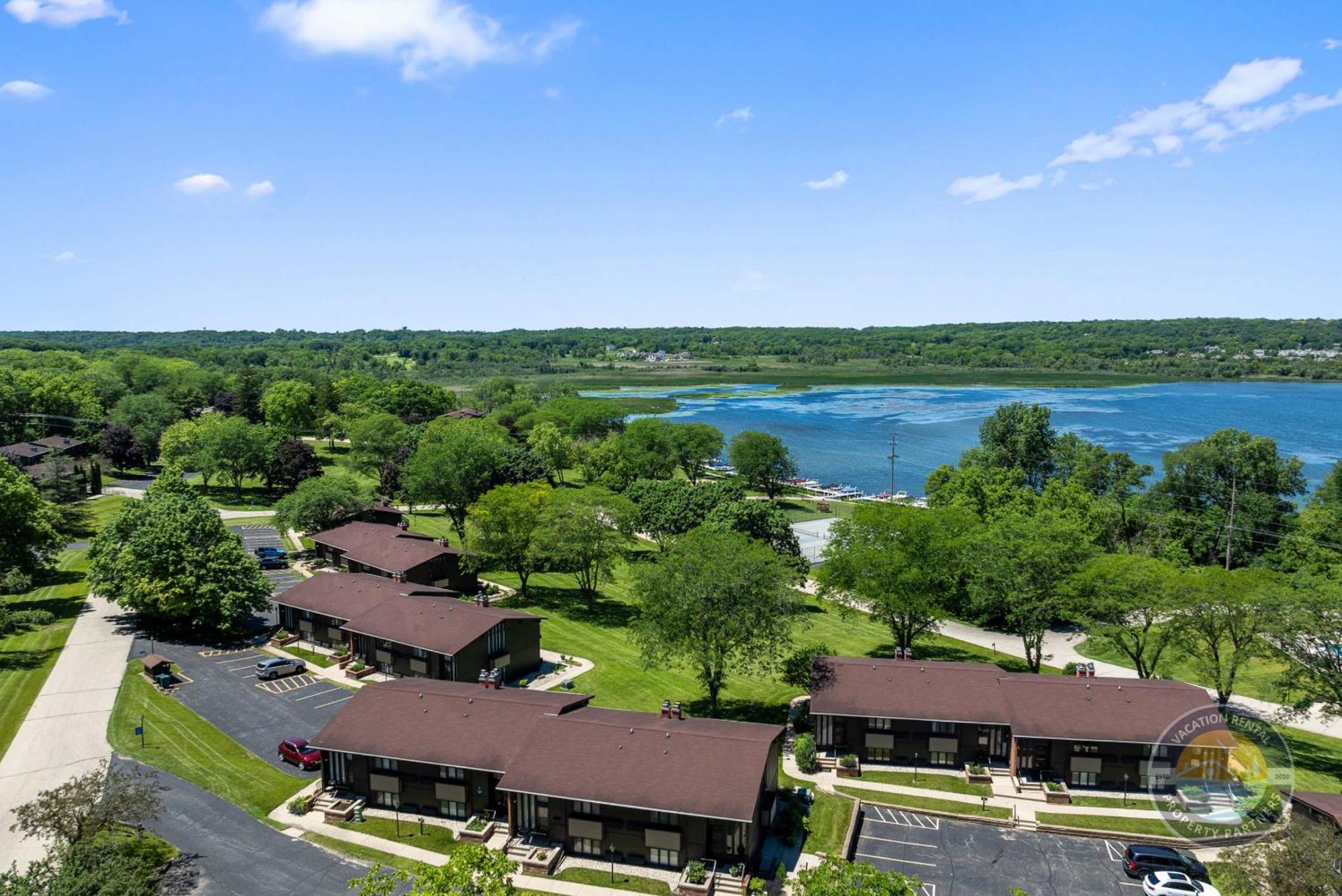 New Lake Como Condo With Lake Views Lake Geneva Εξωτερικό φωτογραφία